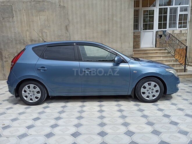 Hyundai i30 2007, 300,000 km - 1.6 л - Bakı