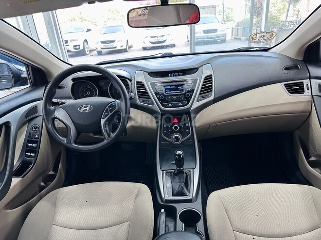 Hyundai Elantra 2015, 216,000 km - 1.8 l - Sumqayıt