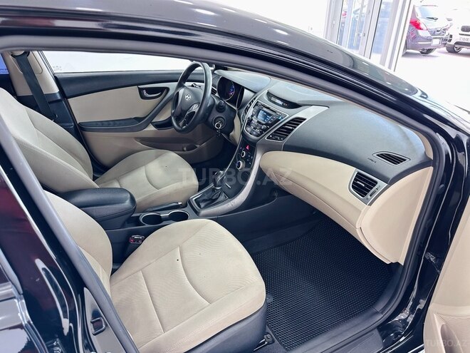 Hyundai Elantra 2015, 216,000 km - 1.8 l - Sumqayıt