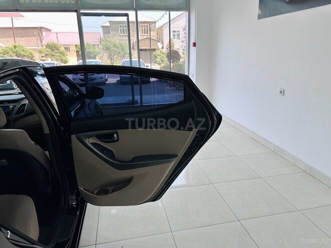 Hyundai Elantra 2015, 216,000 km - 1.8 l - Sumqayıt