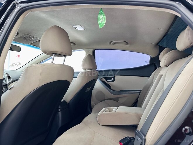 Hyundai Elantra 2015, 216,000 km - 1.8 l - Sumqayıt