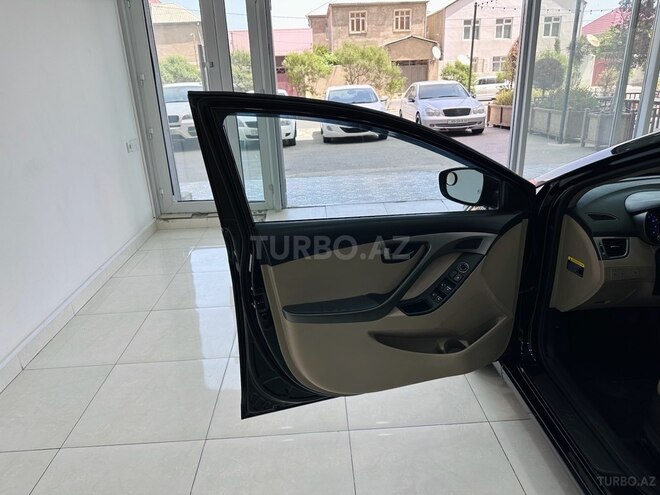 Hyundai Elantra 2015, 216,000 km - 1.8 l - Sumqayıt
