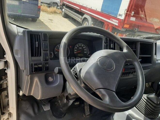 Isuzu  2012, 170,000 km - 4.6 l - Bakı