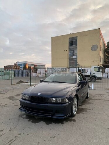 BMW 525 2001, 300,000 km - 2.5 l - Bakı