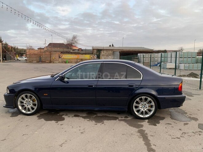 BMW 525 2001, 300,000 km - 2.5 l - Bakı