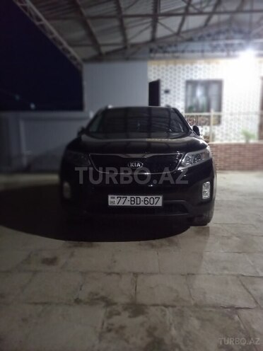 Kia Sorento 2013, 207,000 km - 2.0 l - Salyan