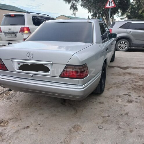 Mercedes E 200 d 1993, 456,128 km - 2.0 l - Bakı