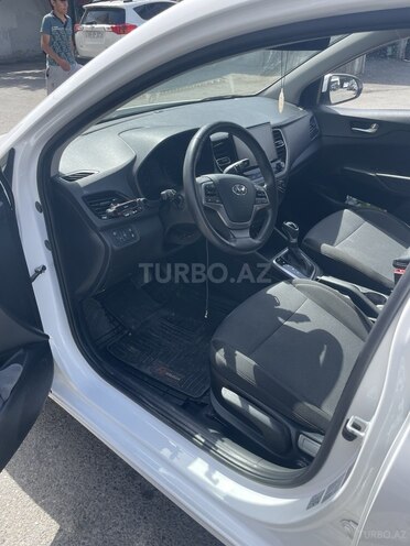 Hyundai Accent 2021, 132,308 km - 1.6 л - Bakı