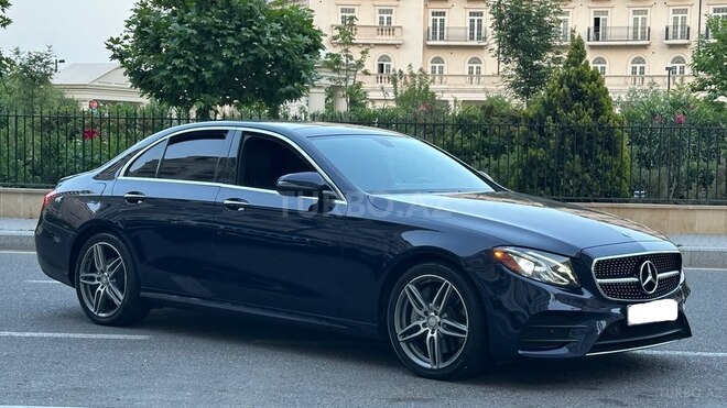 Mercedes E 300-9