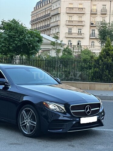 Mercedes E 300-10