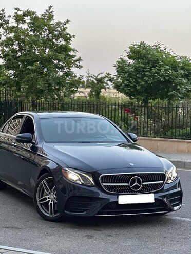 Mercedes E 300-8