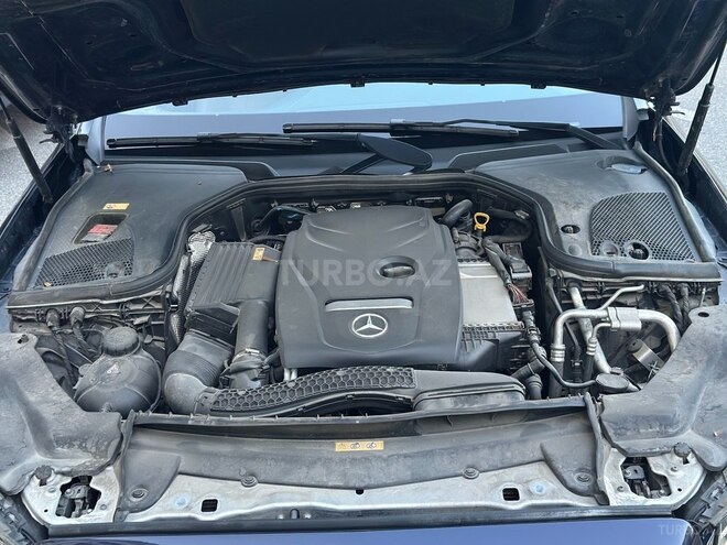 Mercedes E 300-18