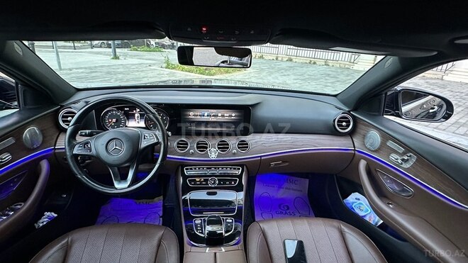 Mercedes E 300-15