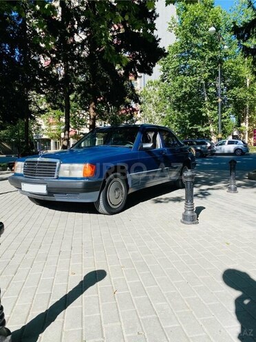 Mercedes 190 1990, 239,141 km - 1.8 l - Bakı
