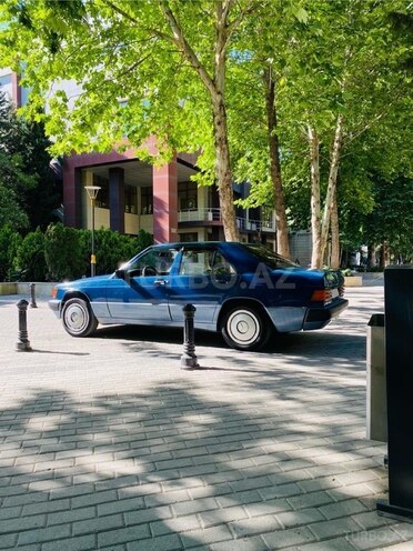 Mercedes 190 1990, 239,141 km - 1.8 l - Bakı