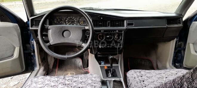 Mercedes 190 1990, 239,141 km - 1.8 l - Bakı