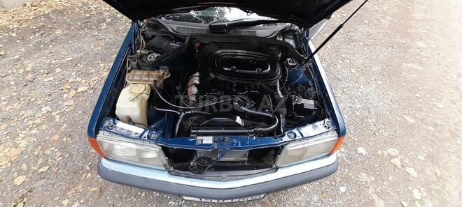 Mercedes 190 1990, 239,141 km - 1.8 l - Bakı