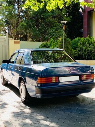 Mercedes 190 1990, 239,141 km - 1.8 l - Bakı