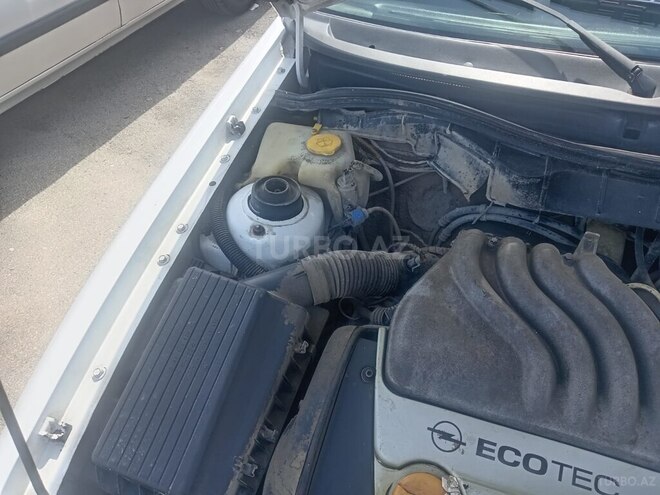 Opel Astra 1996, 410,000 km - 1.6 l - Bakı