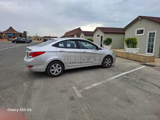 Hyundai Accent 2011, 330,000 km - 1.6 l - Bakı