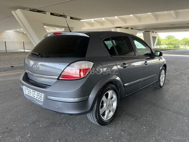 Opel Astra 2006, 233,000 km - 1.4 l - Bakı