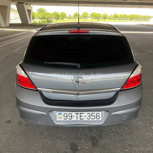 Opel Astra 2006, 233,000 km - 1.4 l - Bakı