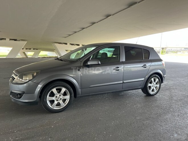 Opel Astra 2006, 233,000 km - 1.4 l - Bakı