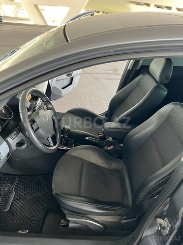 Opel Astra 2006, 233,000 km - 1.4 l - Bakı