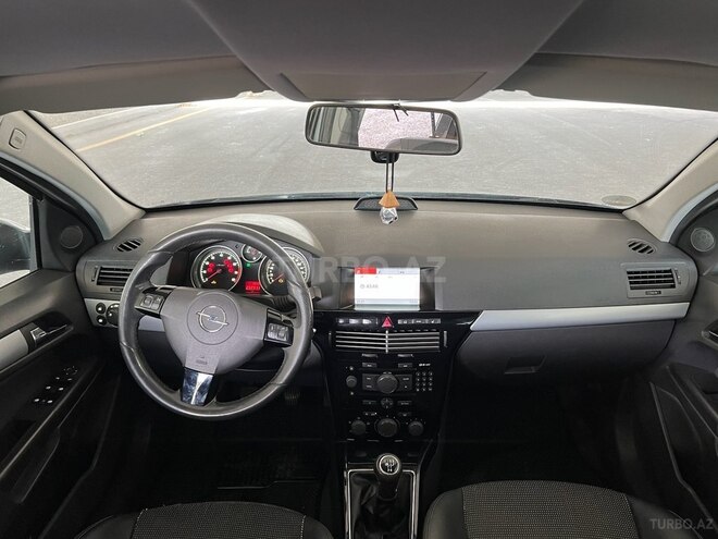 Opel Astra 2006, 233,000 km - 1.4 l - Bakı