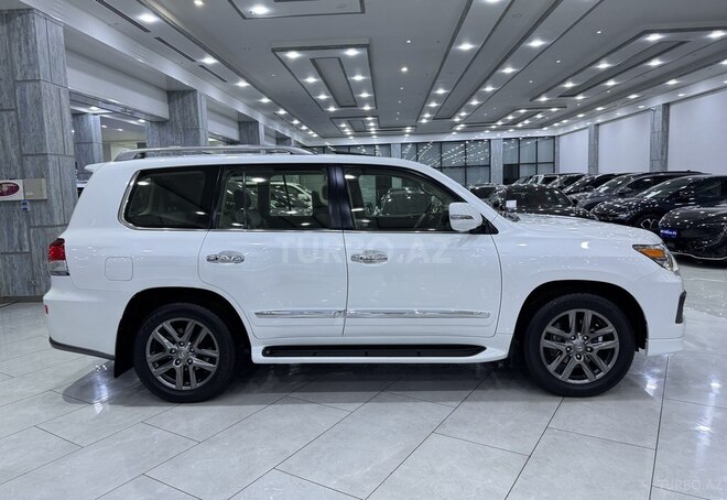 Lexus LX 570-4