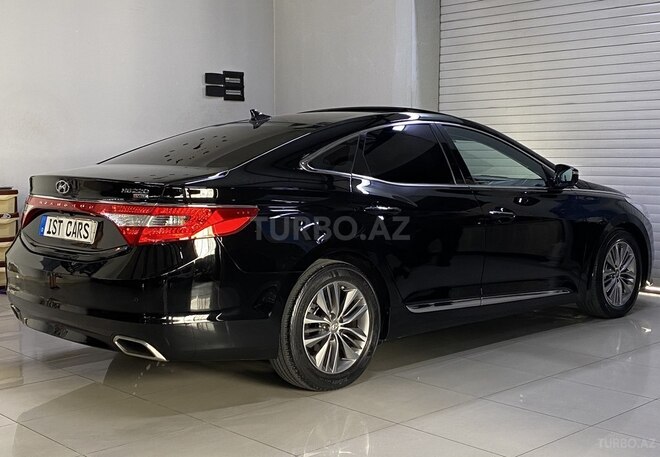 Hyundai Grandeur-10