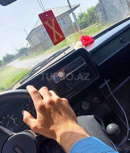 LADA (VAZ) 2107 2006, 70,000 km - 1.6 л - Qax