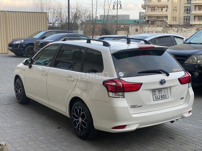 Toyota Corolla Fielder 2019, 110,000 km - 1.5 л - Bakı