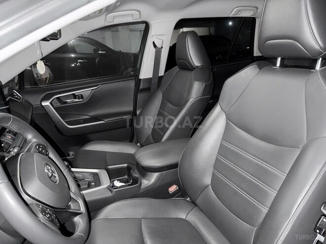 Toyota RAV4 2023, 31,150 km - 2.5 л - Bakı