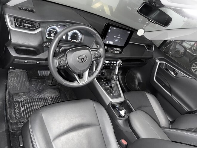 Toyota RAV4 2023, 31,150 km - 2.5 л - Bakı