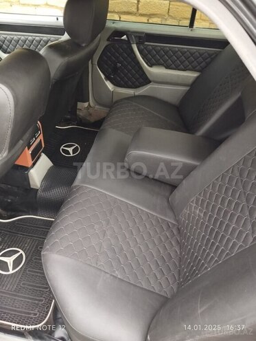 Mercedes E 220 1995, 285,000 km - 2.2 l - Bakı