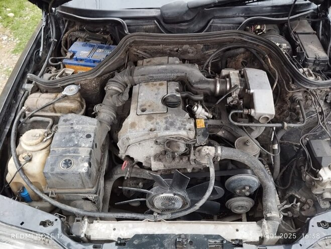 Mercedes E 220 1995, 285,000 km - 2.2 l - Bakı