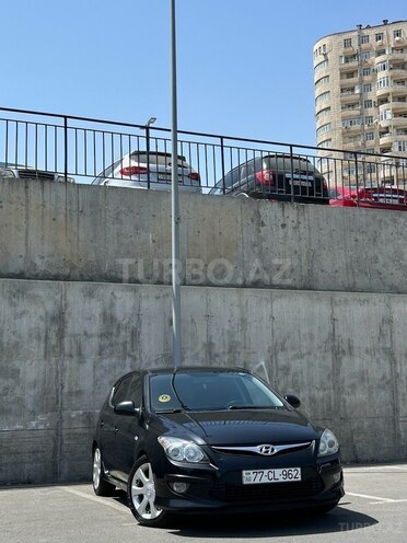 Hyundai i30 2010, 239,800 km - 1.4 l - Bakı