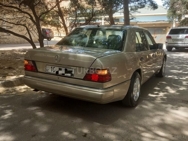 Mercedes E 250 1992, 385,000 km - 2.5 l - Bakı