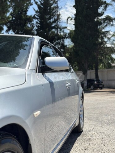 BMW 525 2008, 327,000 km - 2.5 l - Qazax