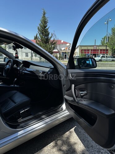 BMW 525 2008, 327,000 km - 2.5 l - Qazax