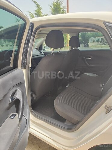 Volkswagen Polo 2013, 311,000 km - 1.6 l - Sumqayıt
