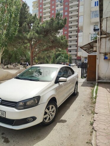 Volkswagen Polo 2013, 311,000 km - 1.6 l - Sumqayıt