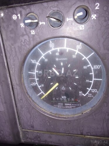 Mercedes  1983, 184,200 km - 12.8 l - Göyçay
