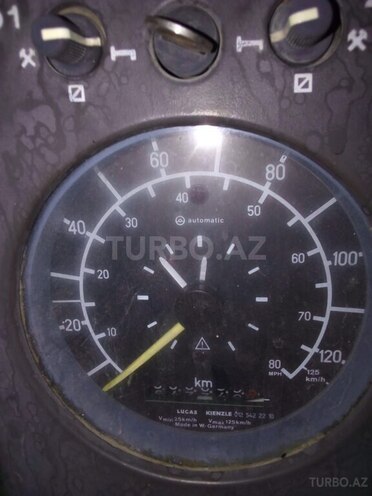 Mercedes  1983, 184,200 km - 12.8 l - Göyçay
