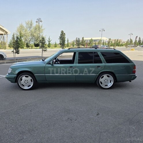 Mercedes E 220 1995, 390,000 km - 2.2 l - Bakı
