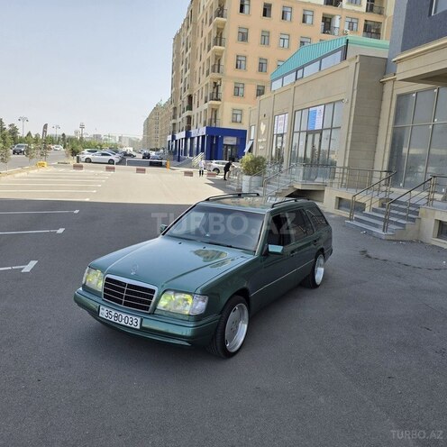 Mercedes E 220 1995, 390,000 km - 2.2 l - Bakı