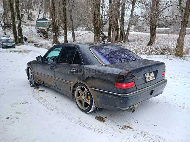 Mercedes C 240 1997, 303,000 km - 2.4 l - Qobustan