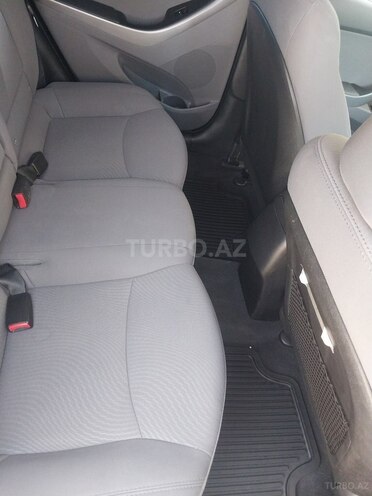 Hyundai Elantra 2015, 53,752 km - 1.8 l - Şirvan