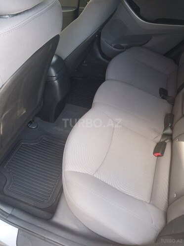 Hyundai Elantra 2015, 53,752 km - 1.8 l - Şirvan
